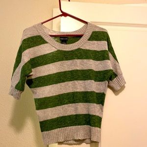 Beautiful sweater top size s